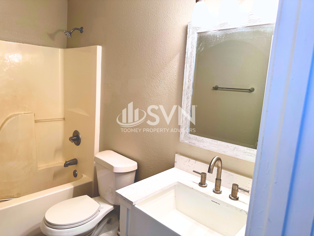 1404 Saint Stephens Road - Photo 5 of 14