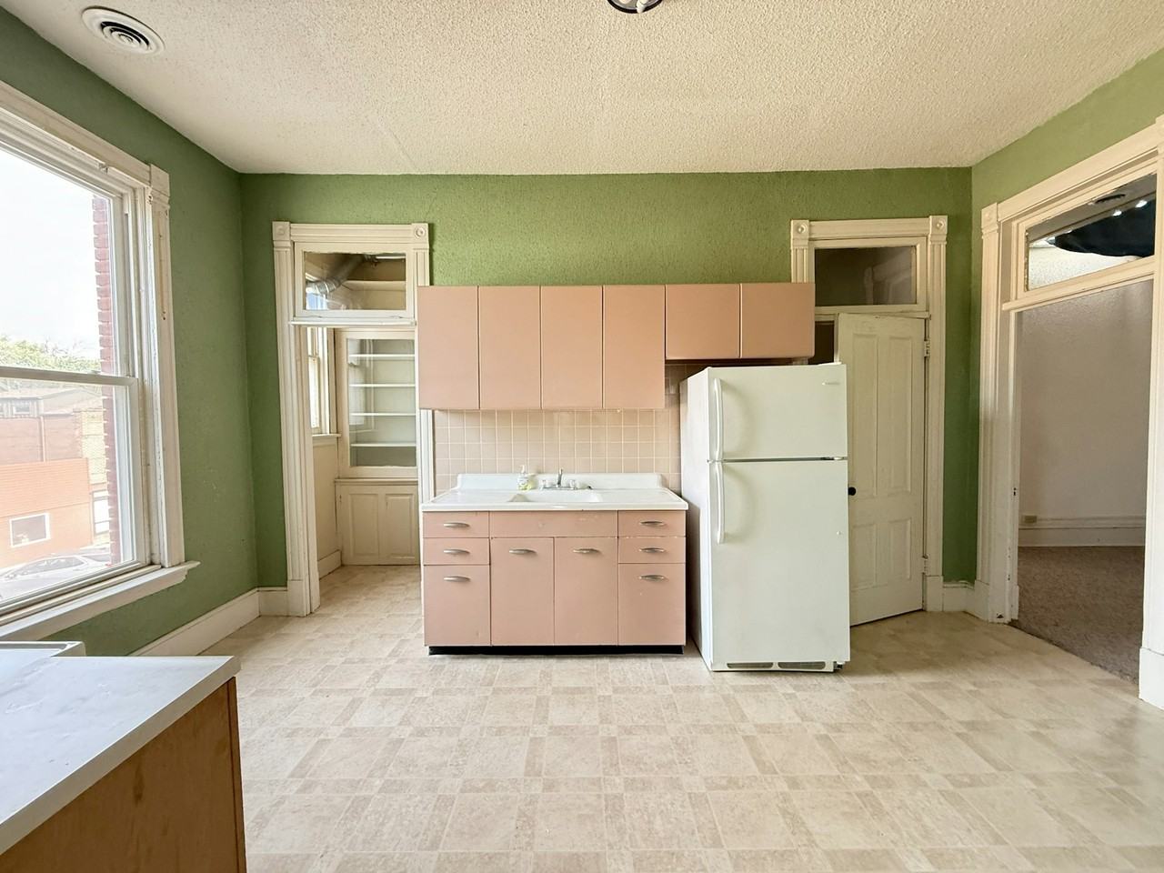 704 North 3rd Street, Unit 2 - Photo 3 of 13