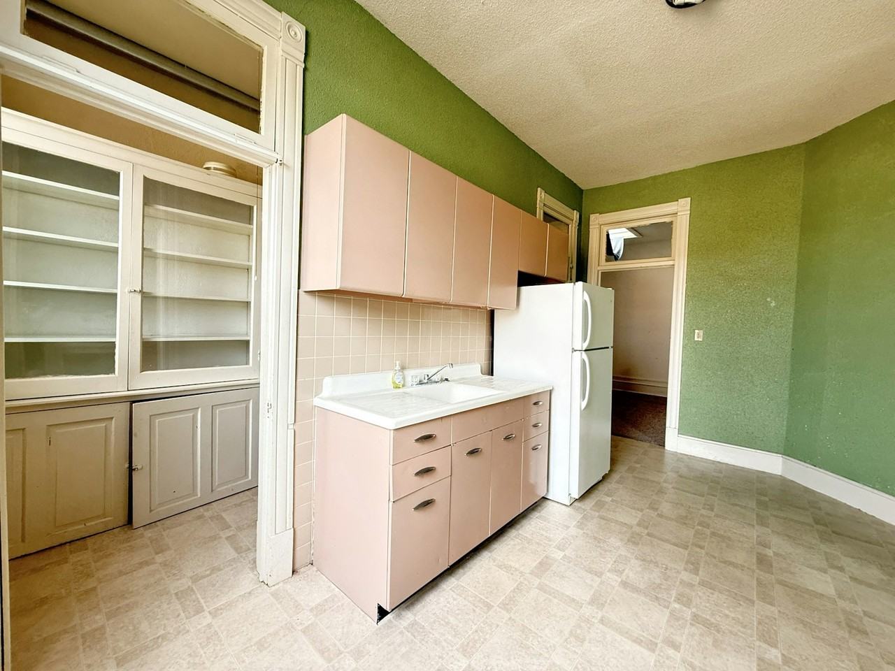 704 North 3rd Street, Unit 2 - Photo 4 of 13