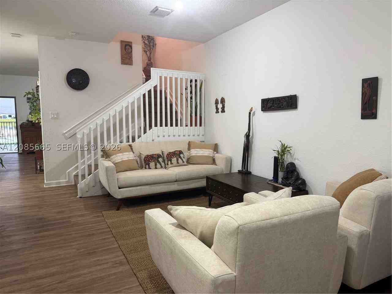 10238 Sw 228th Ter - Photo 2 of 28