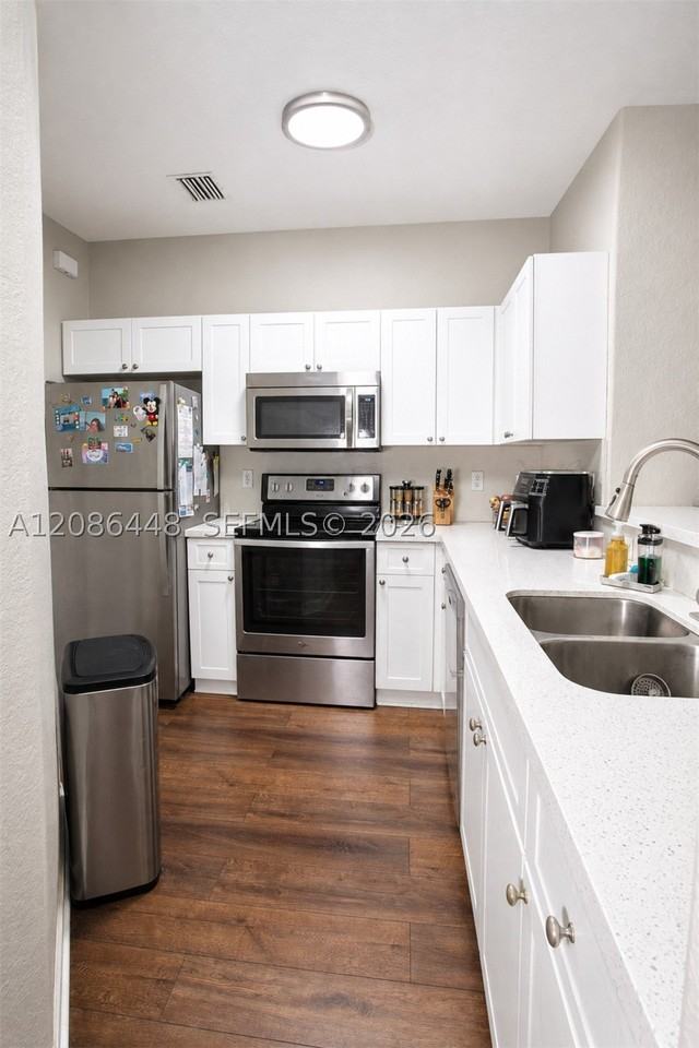 16945 Sw 38th St #16945 - Photo 7 of 42