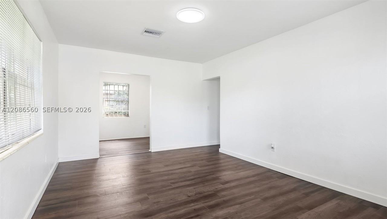 6499 Nw 29th Ave - Photo 5 of 22