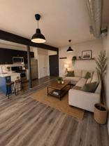 Elaine Lofts - Photo 1 of 1