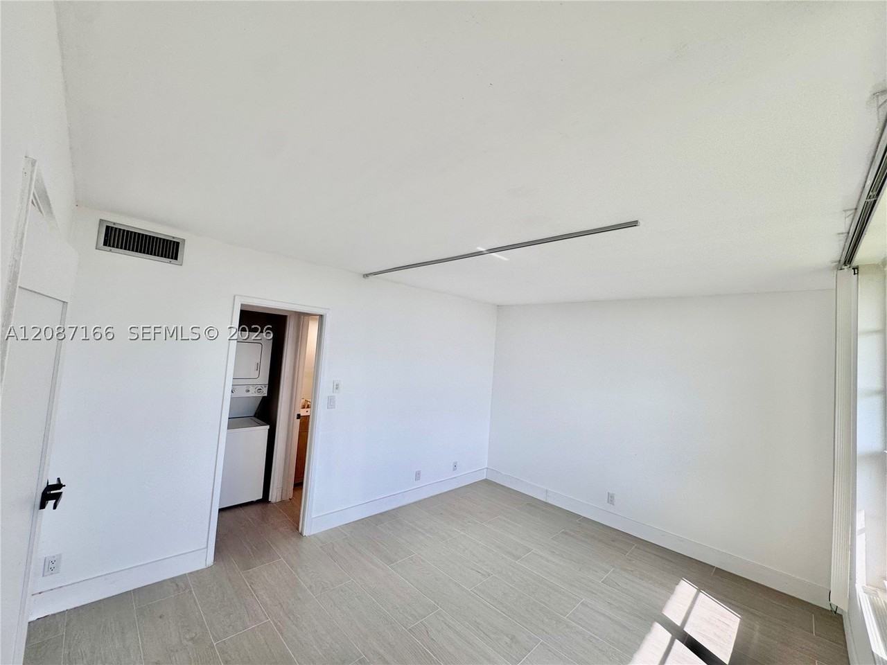 575 Oaks Ln #1008 - Photo 4 of 13
