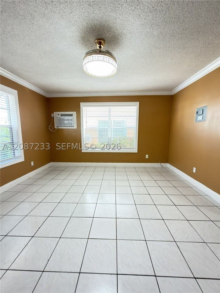 7336 Carlyle Ave #2 - Photo 4 of 15