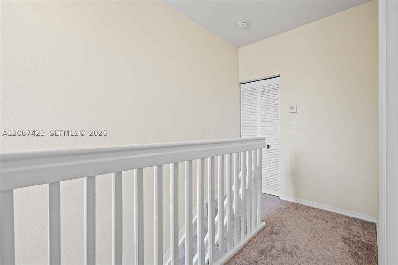 645 E Mowry Ct - Photo 7 of 22