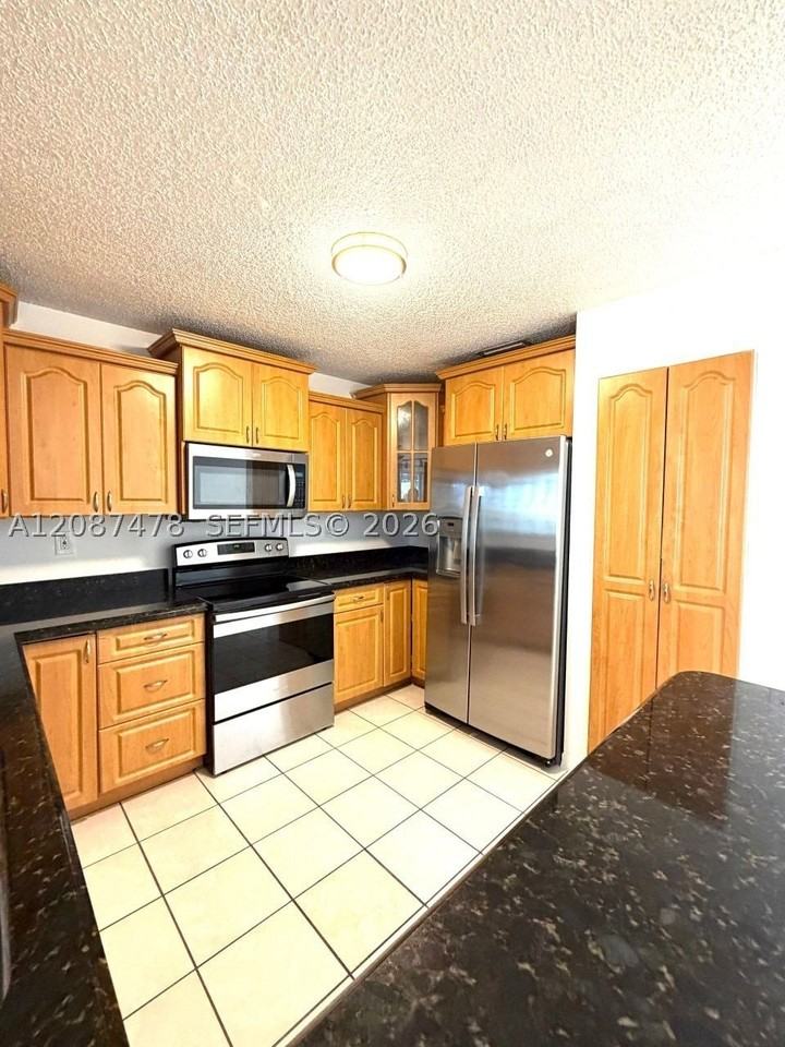 17969 Sw 140th Ct #0 - Photo 3 of 18