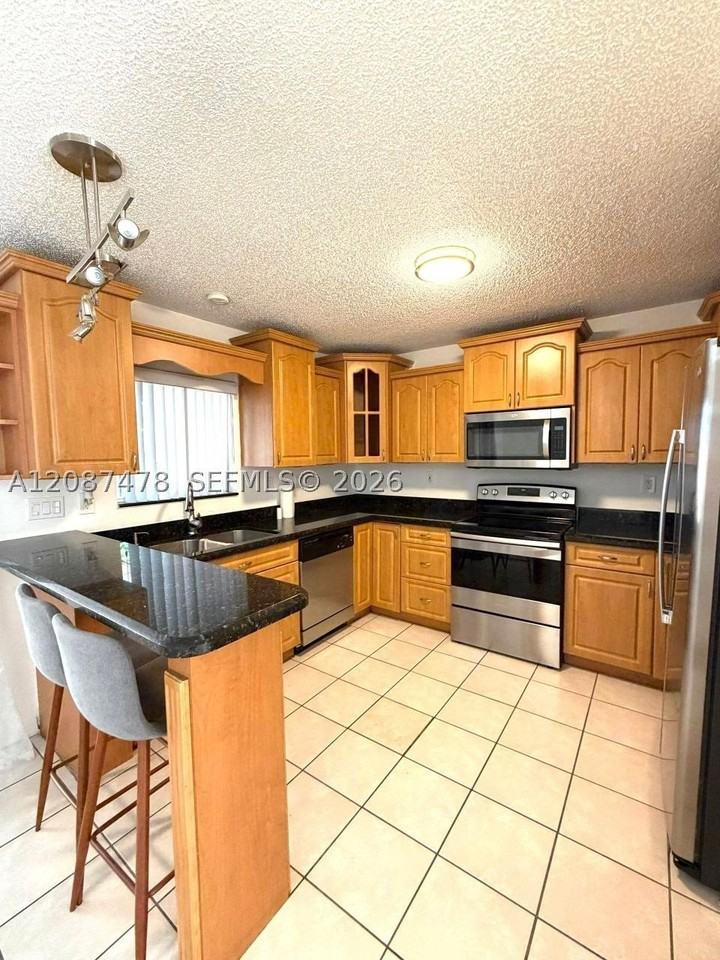 17969 Sw 140th Ct #0 - Photo 4 of 18