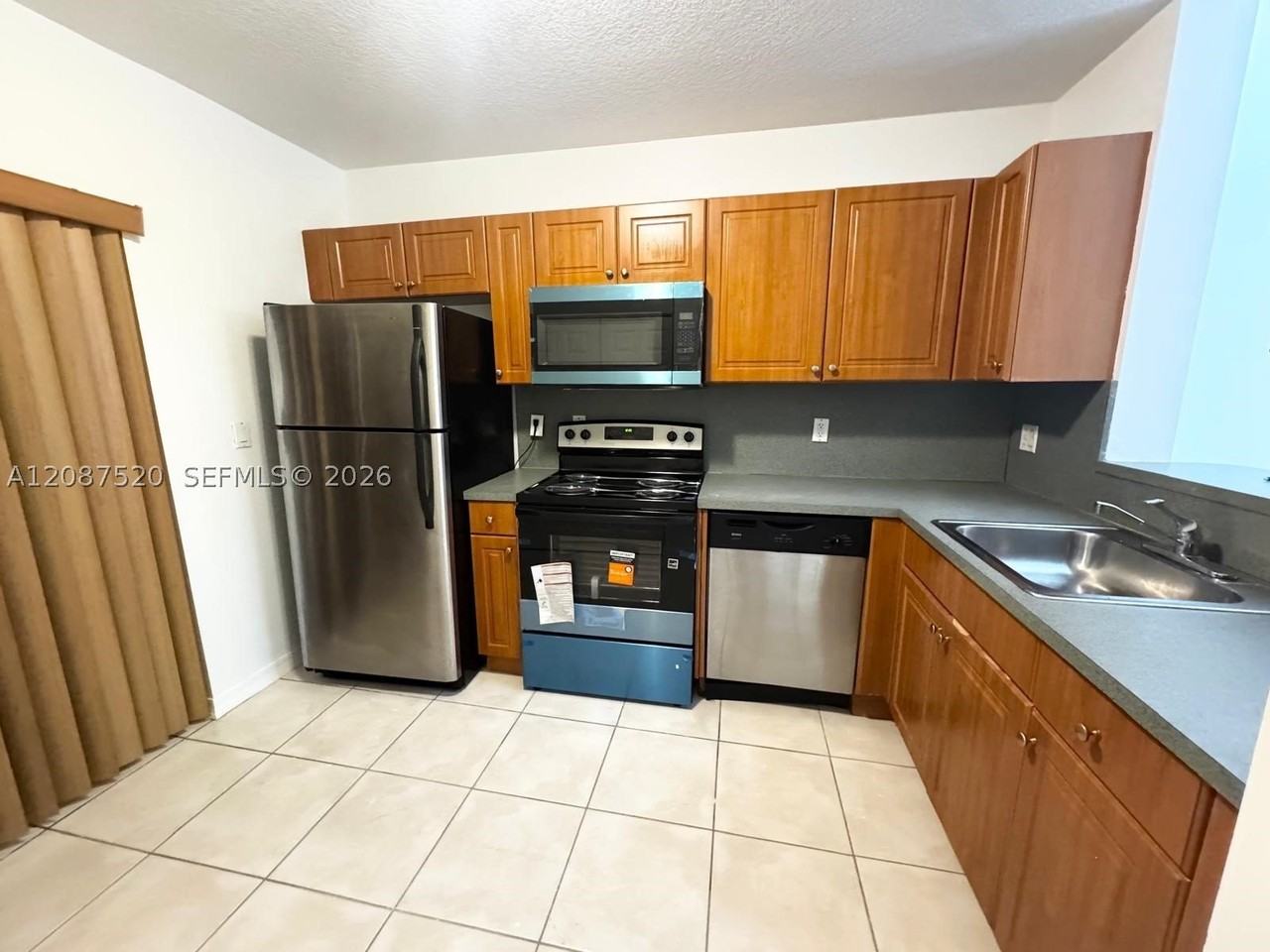 6676 Sw 115th Ct #410 - Photo 4 of 17