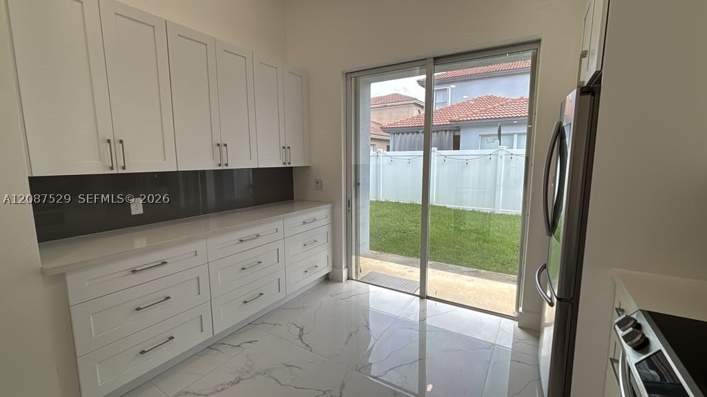 3961 Ne 11th Dr #3961 - Photo 7 of 24