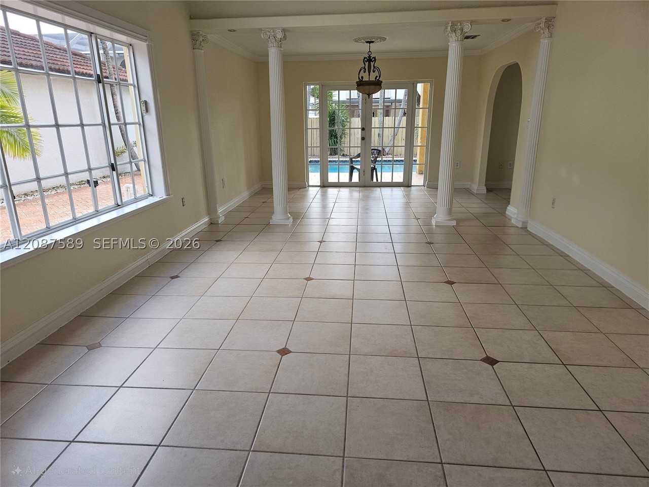 19403 Nw 82nd Pl #19403 - Photo 3 of 15