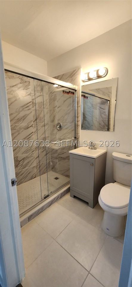 930 Sw 4th Ave #3 - Photo 5 of 6