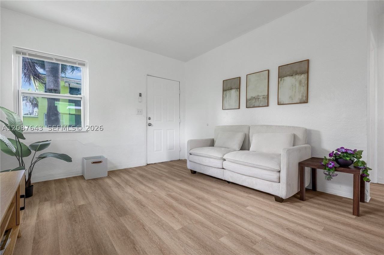 180 Ne 68th St #1 - Photo 2 of 21