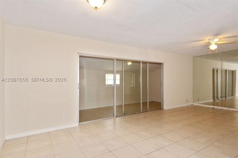 4304 N Shore Dr - Photo 4 of 19