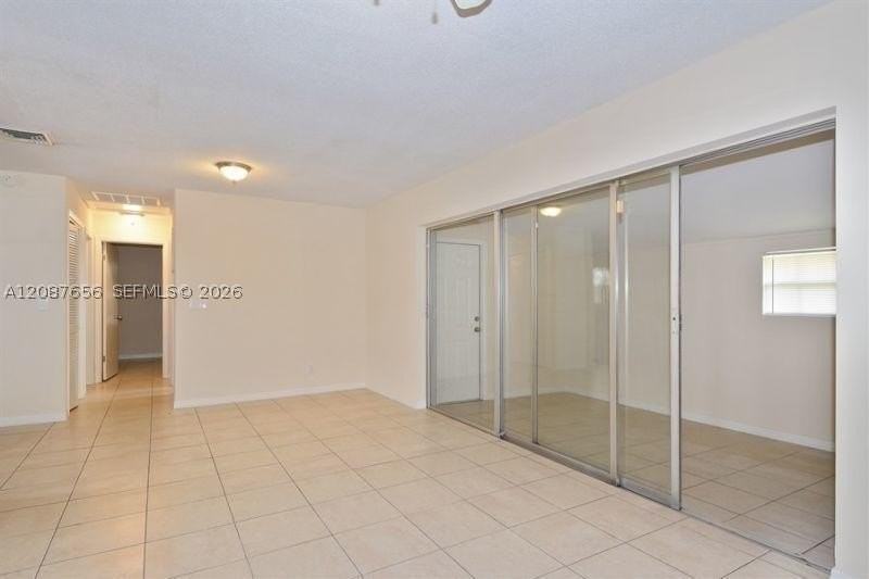 4304 N Shore Dr - Photo 5 of 19