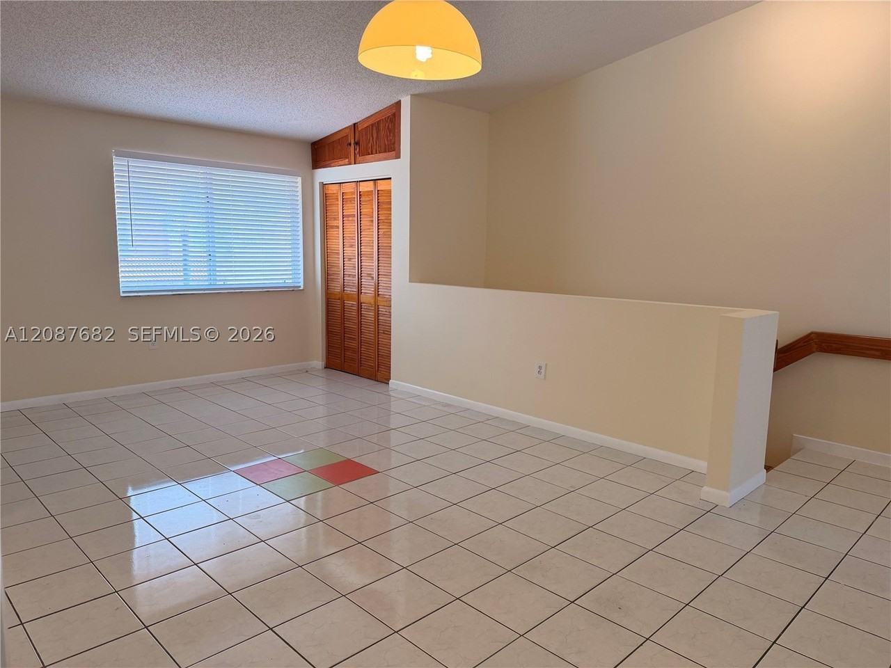 8019 Lake Dr #202 - Photo 4 of 12