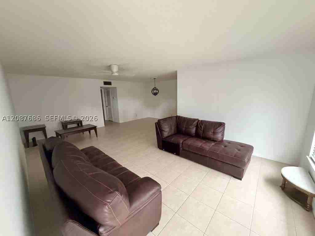 557 High Point Dr #B - Photo 5 of 17