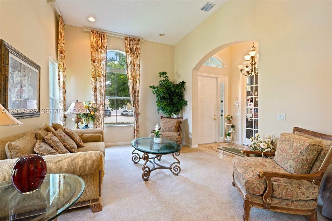 13236 Sw 26th St - Photo 2 of 16