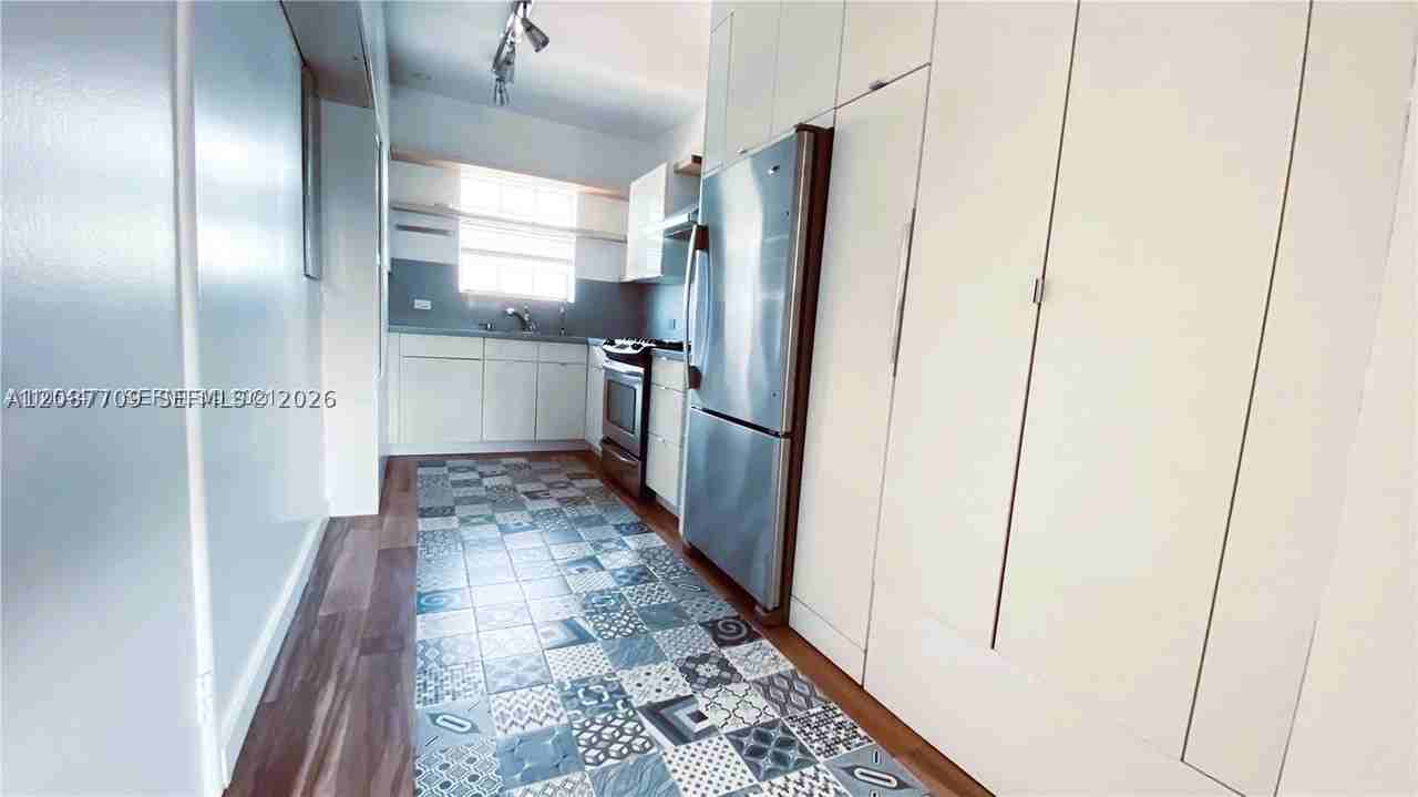 8620 Byron Ave #86208A - Photo 3 of 19