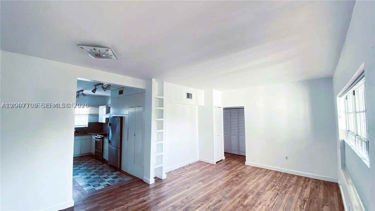 8620 Byron Ave #86208A - Photo 6 of 19