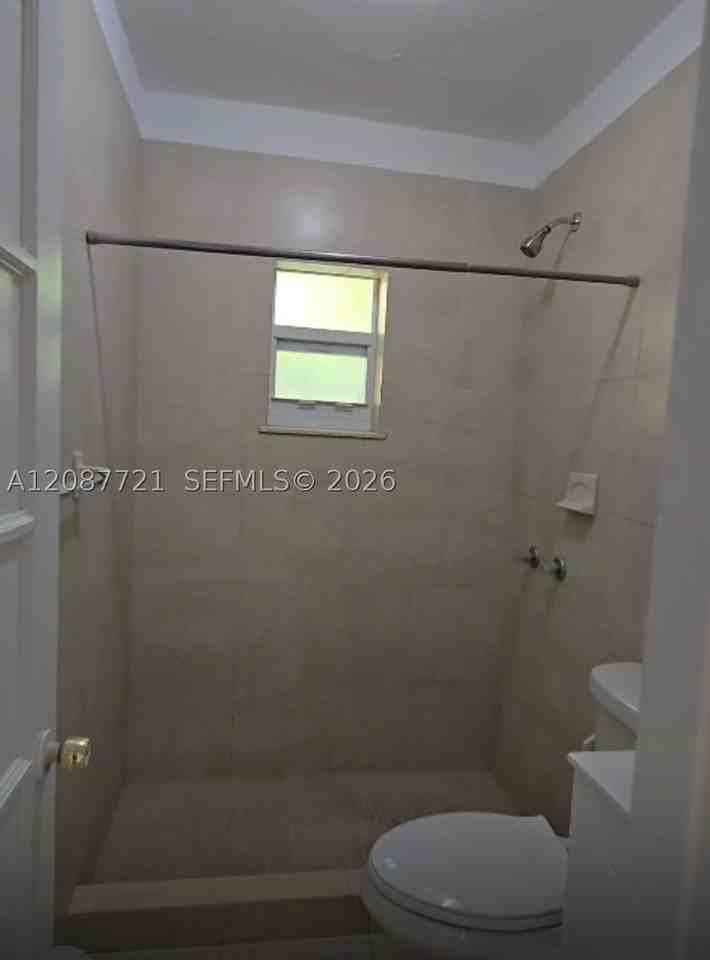 5901 Nw 7th Pl #1 - Photo 4 of 5