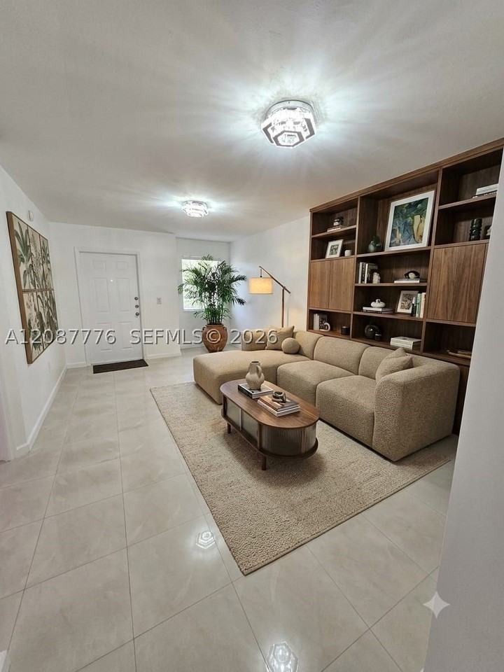 4691 Nw 9th St #204 - Photo 4 of 28