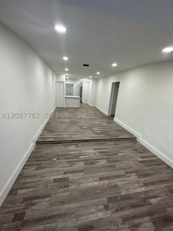 3045 Sw 21st St #3047 - Photo 5 of 20