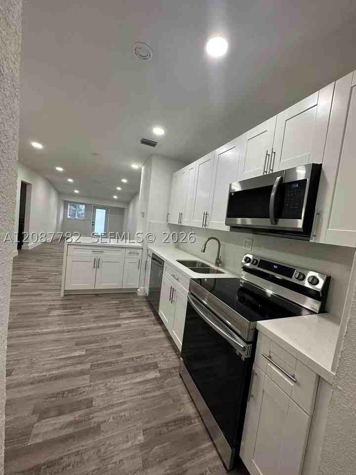 3045 Sw 21st St #3047 - Photo 7 of 20