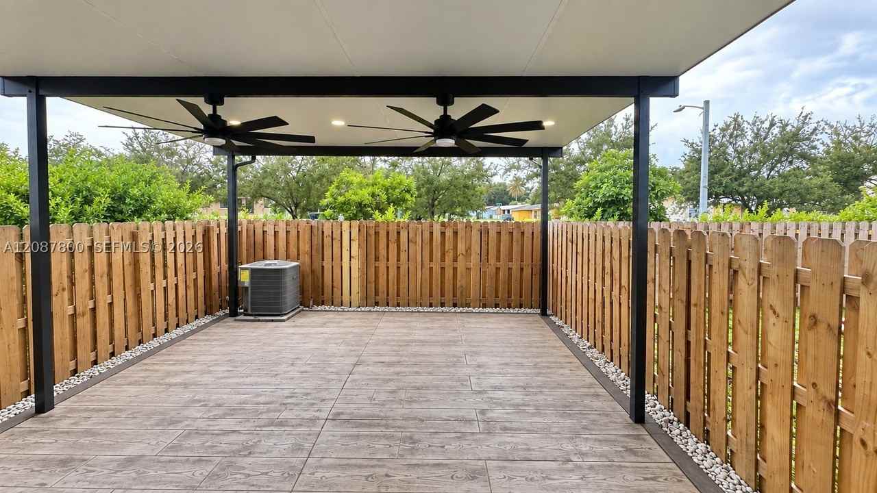12086 Nw 24th Pl - Photo 5 of 11