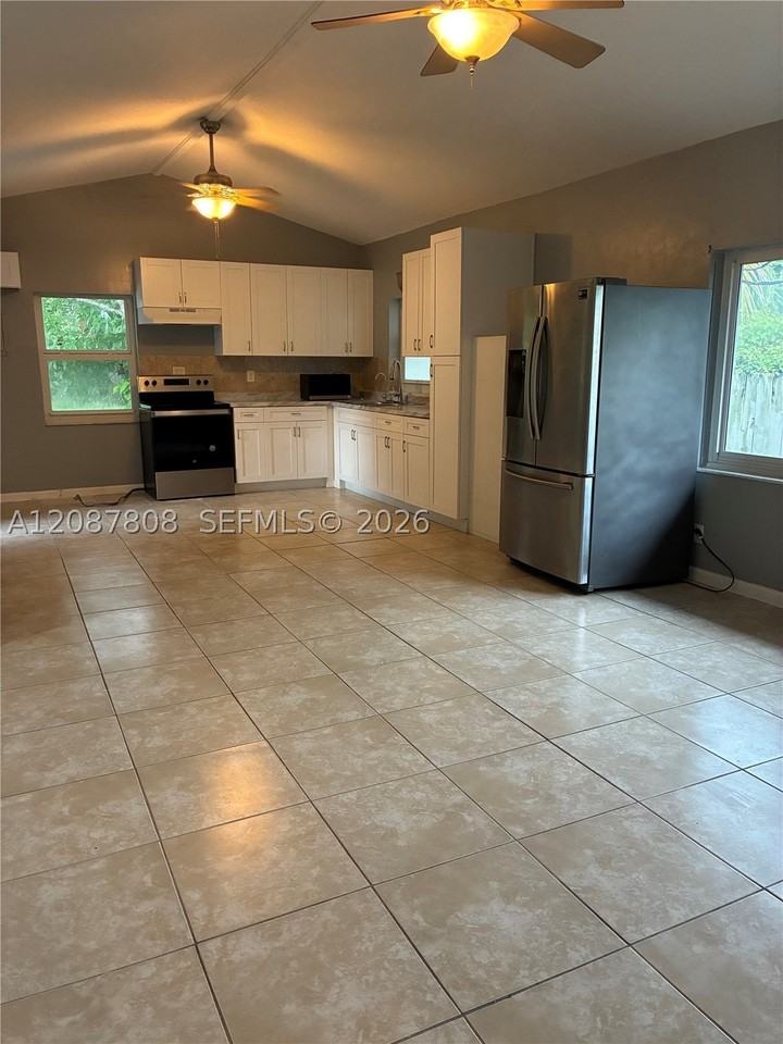 6124 Sw 38th St #6124 - Photo 5 of 21