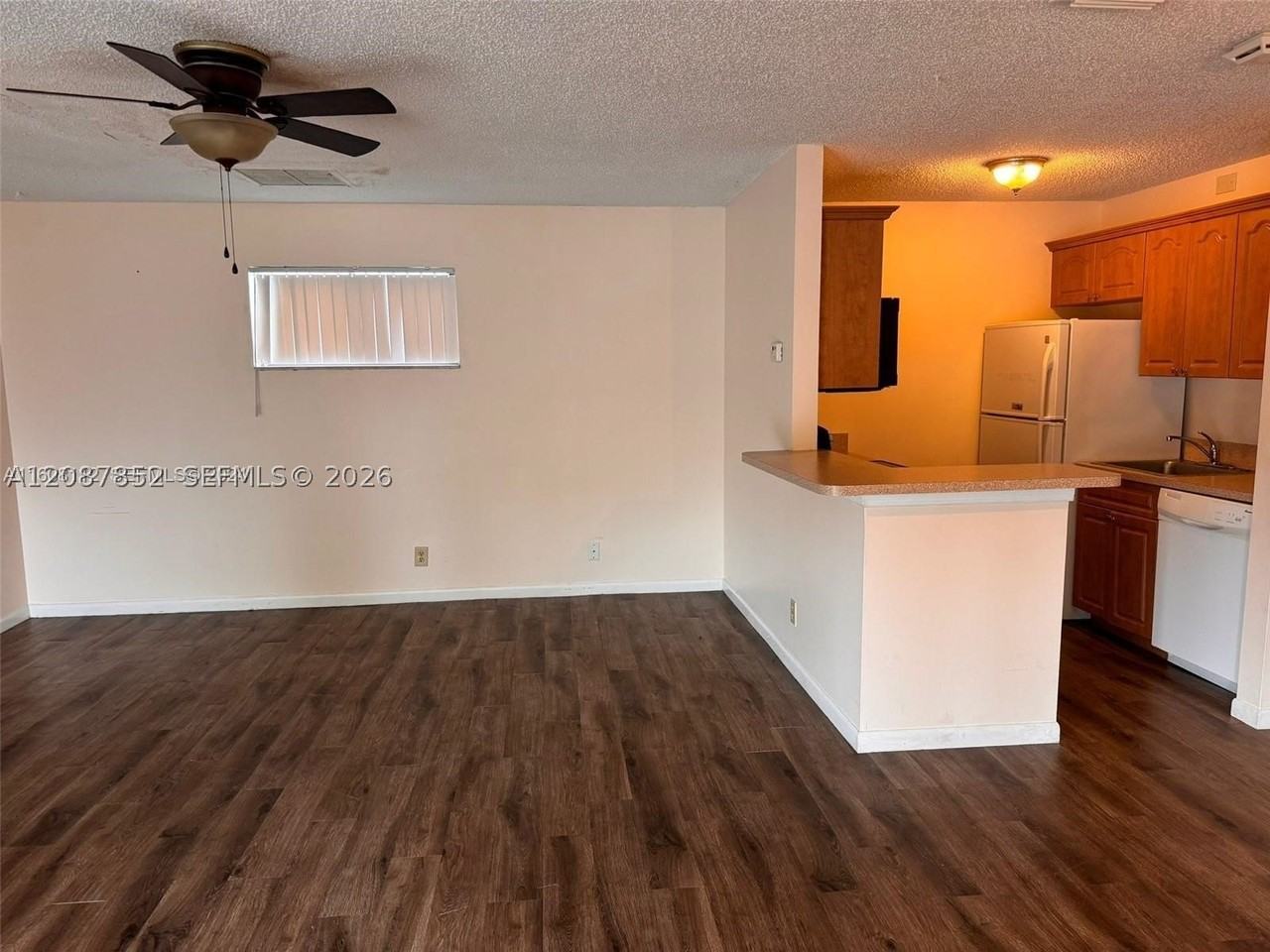 11 Crossings Cir #F - Photo 2 of 16