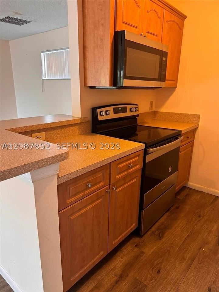11 Crossings Cir #F - Photo 3 of 16