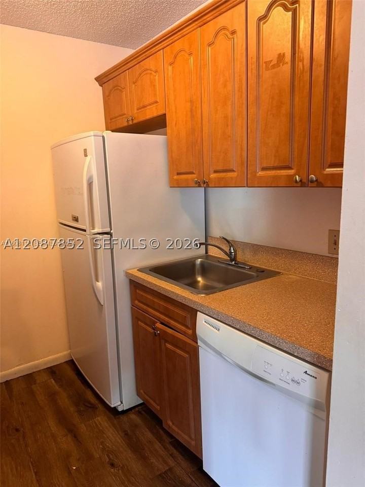 11 Crossings Cir #F - Photo 4 of 16