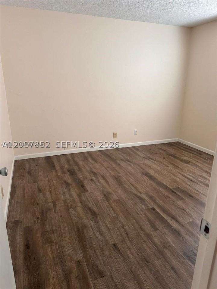 11 Crossings Cir #F - Photo 6 of 16