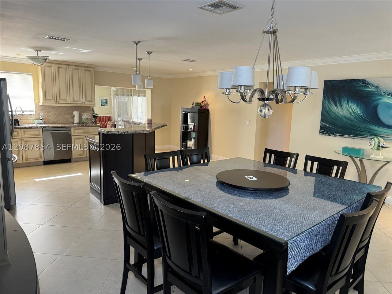 2448 Holly Ln - Photo 5 of 50