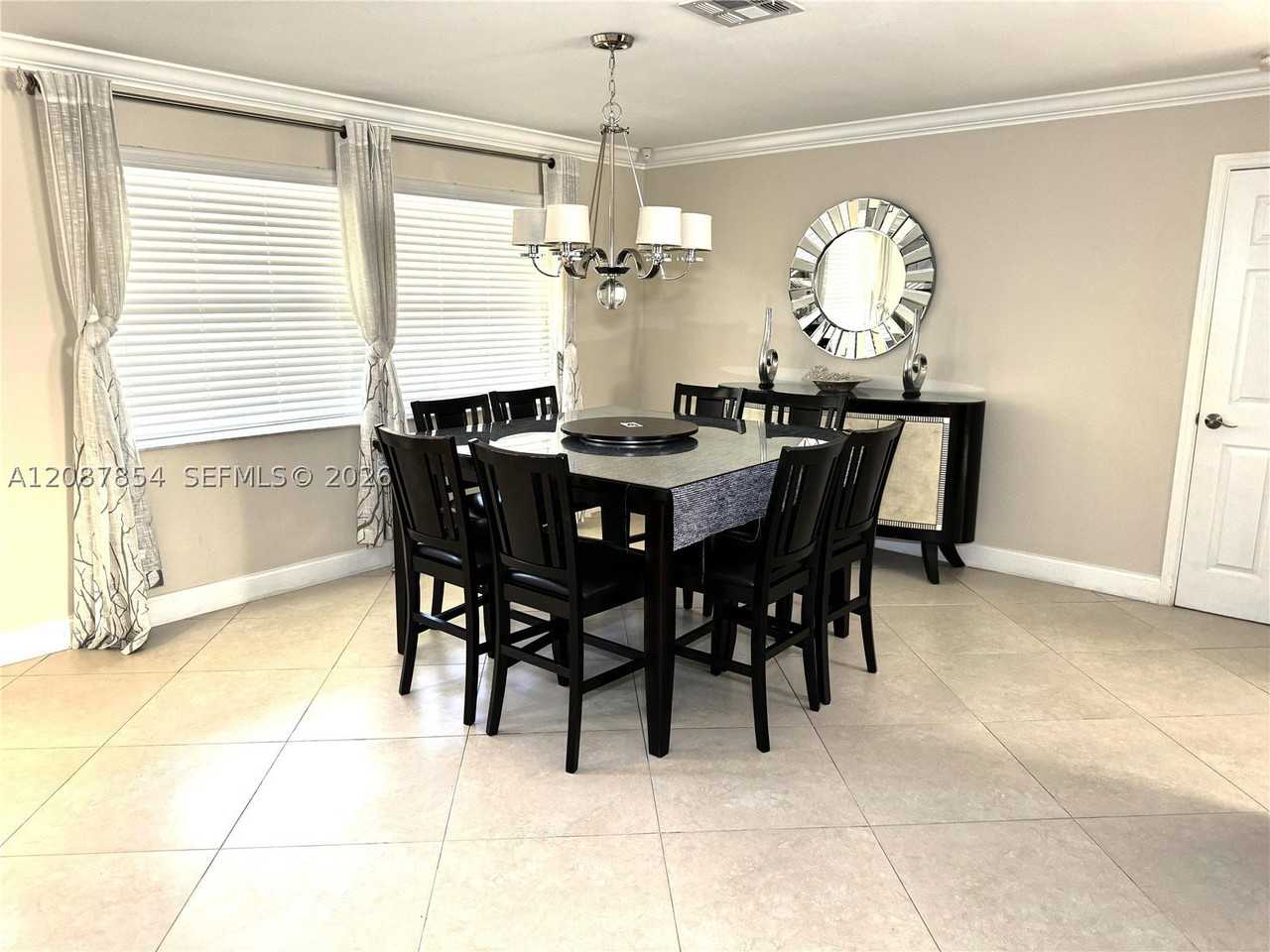2448 Holly Ln - Photo 7 of 50