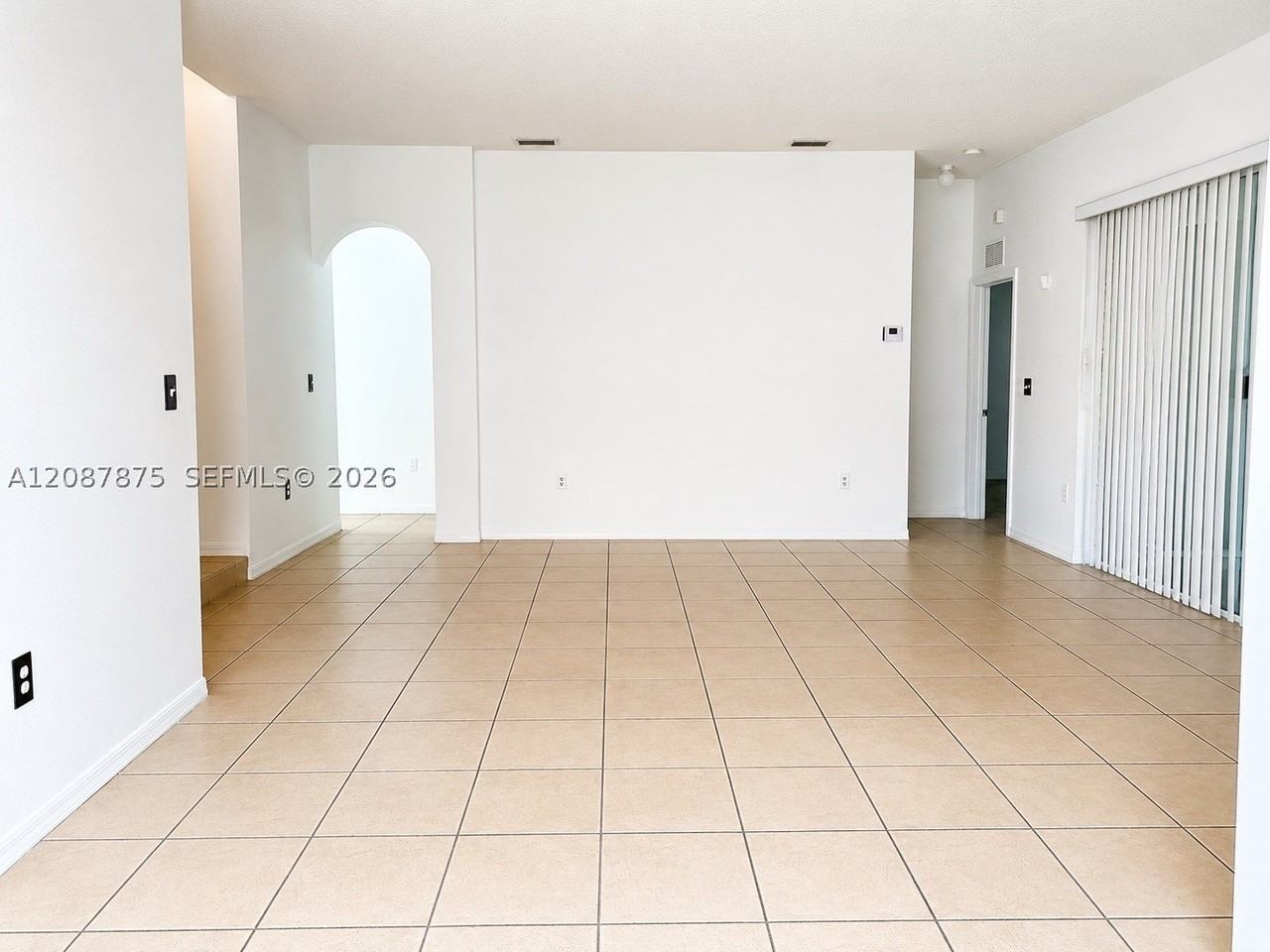 1721 Se 17th Ave - Photo 2 of 22