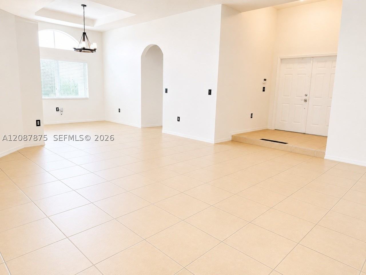 1721 Se 17th Ave - Photo 3 of 22