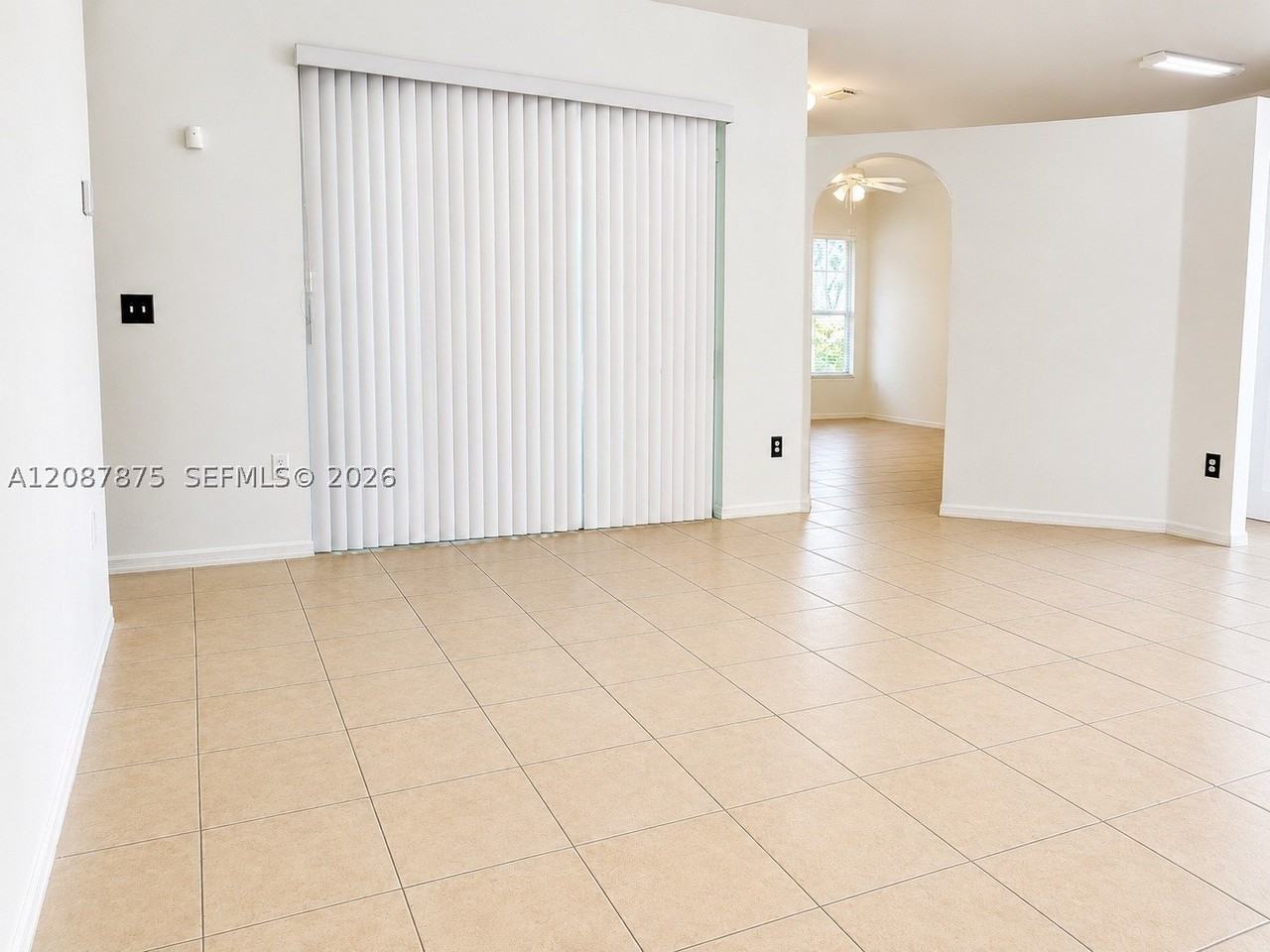1721 Se 17th Ave - Photo 6 of 22