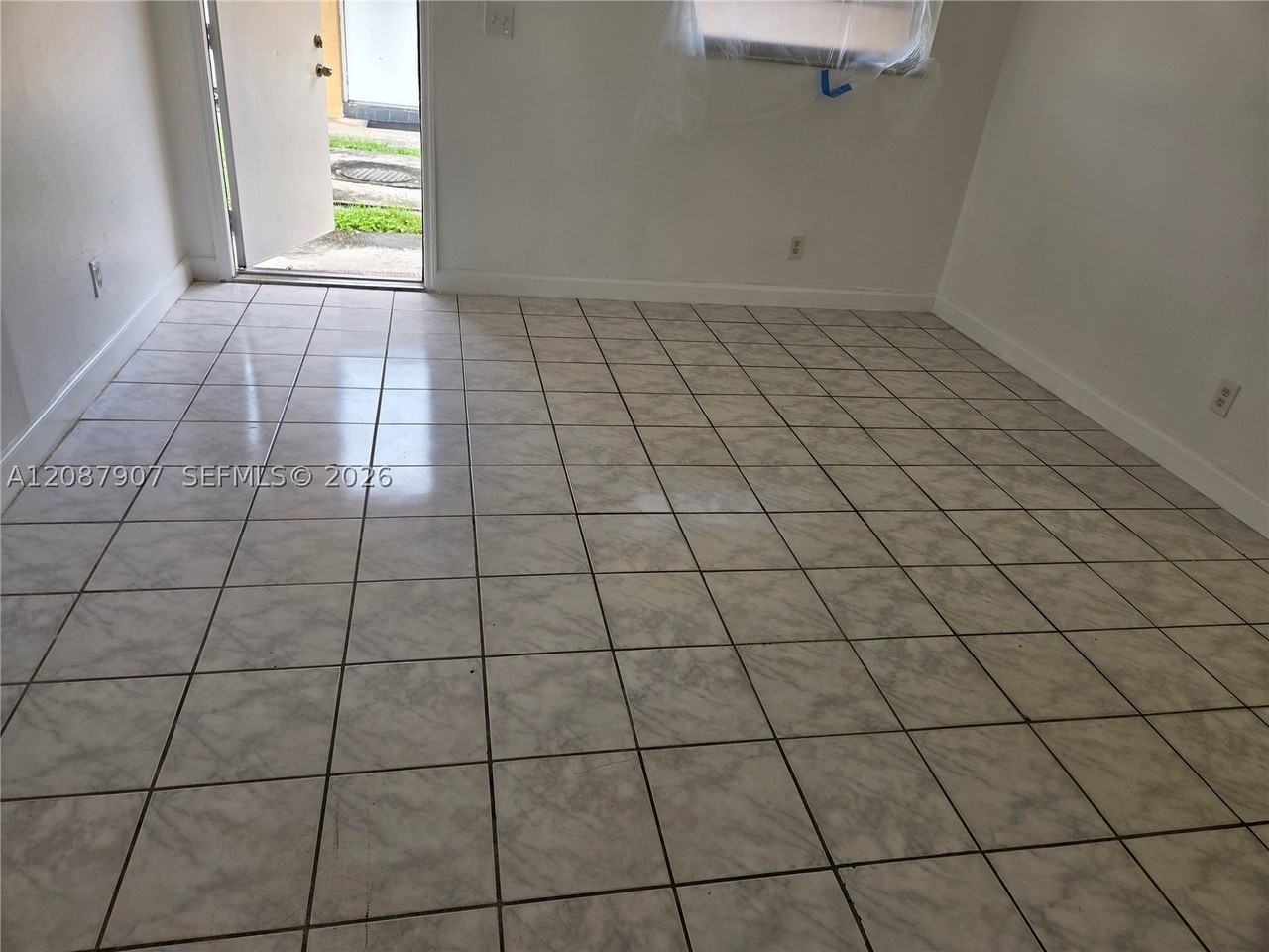 6147 Arthur St #2 - Photo 3 of 10