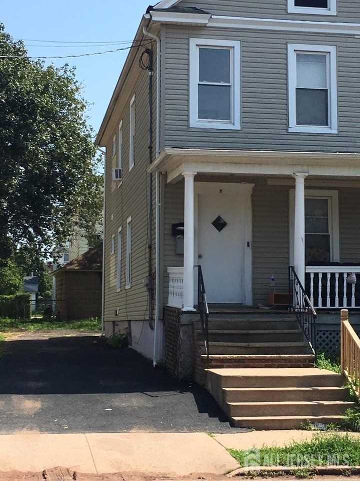 7 Maple St - Photo 2 of 8