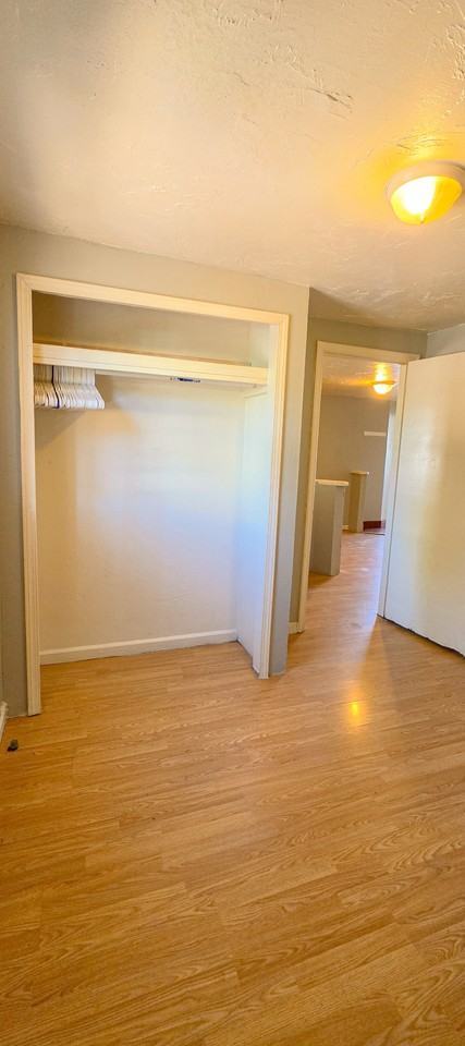 1375 South Broadway Street - Photo 4 of 10
