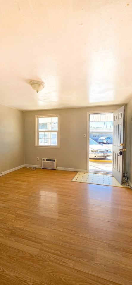 1375 South Broadway Street - Photo 5 of 10