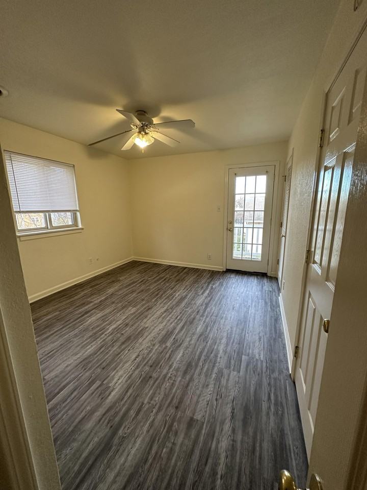 Icon Estates - Photo 4 of 20