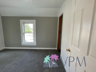146 W. Broadway St - Photo 4 of 22