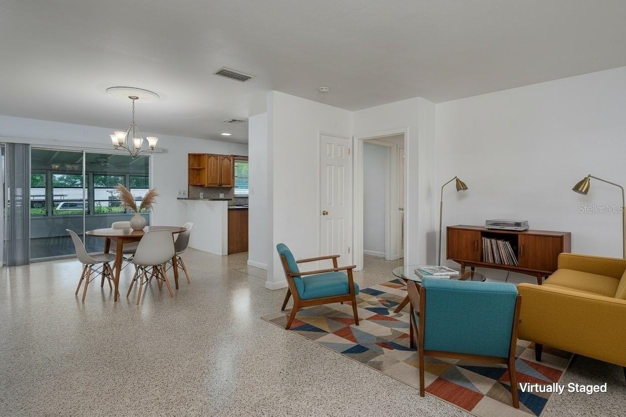 1225 Casabella Dr - Photo 4 of 34