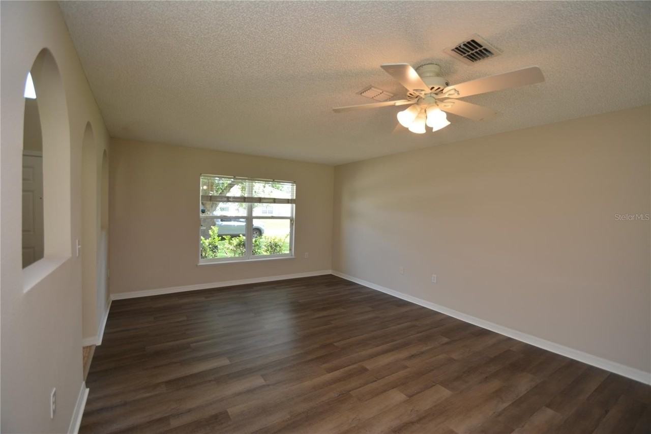 47 Buttermill Dr - Photo 4 of 25
