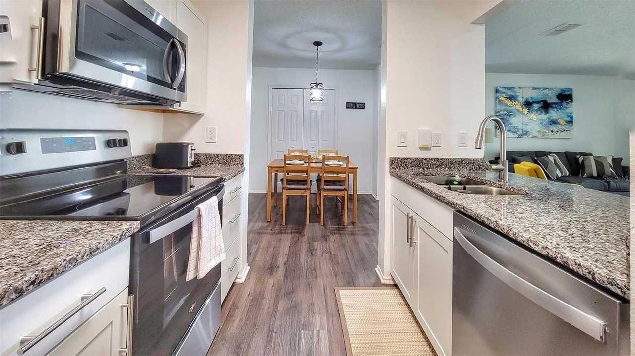 3705 Sw 27th St #224 - Photo 4 of 24