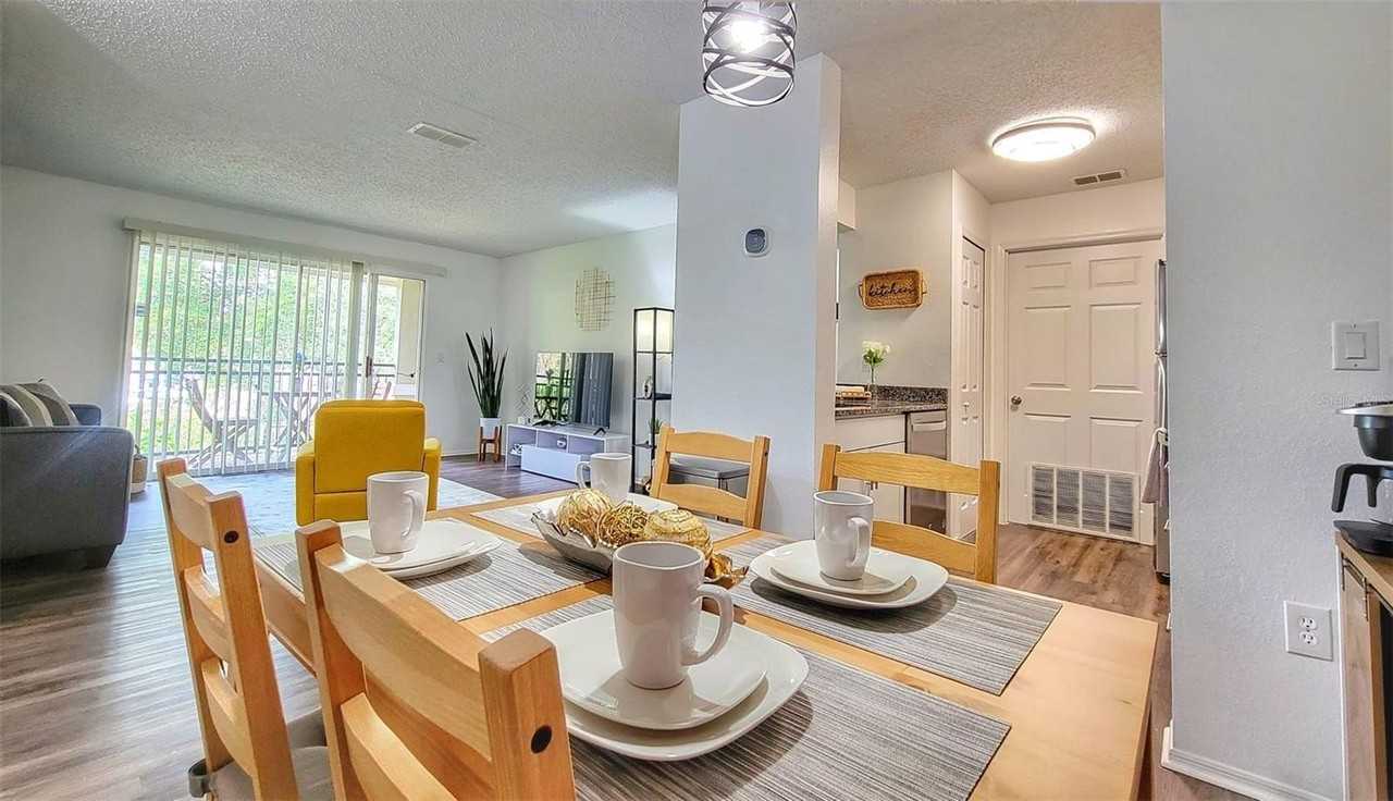 3705 Sw 27th St #224 - Photo 5 of 24