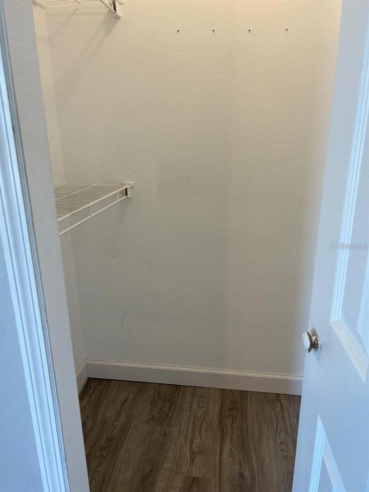 319 Orchid Dr - Photo 6 of 17